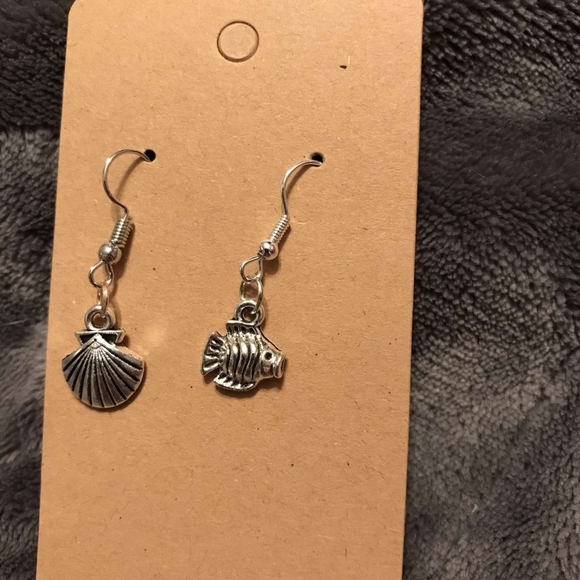 Earring sets - Picture 2 of 11
